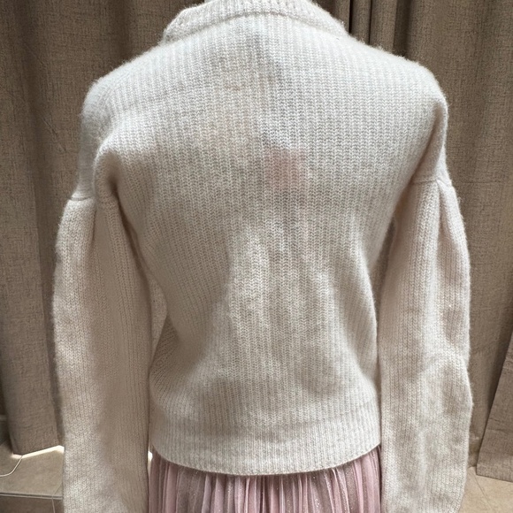 NO NAME (Neiman Marcus) WHITE RIBBED CASHMERE — SIZE M- NWT - Picture 4 of 5